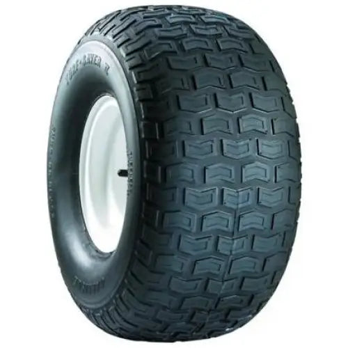 Atv Dekk 20x8-8 Carlisle Turf Saver med hvit felg, skrå forfra, viser grovt mønstret slitebane mot hvit bakgrunn.