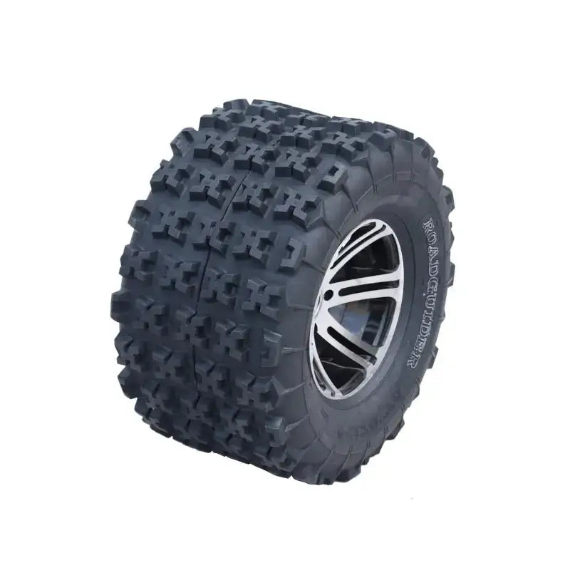 Atv Dekk 22x11-9 Roadguider Eos-H, skrå visning som fremhever firkantede knaster og sølvfarget felg.