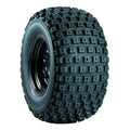 Atv Dekk 16x8-7 Carlisle 3* KNOBBY i skrå vinkel, viser grovt firkantmønster og synlig stålfelg mot hvit bakgrunn.