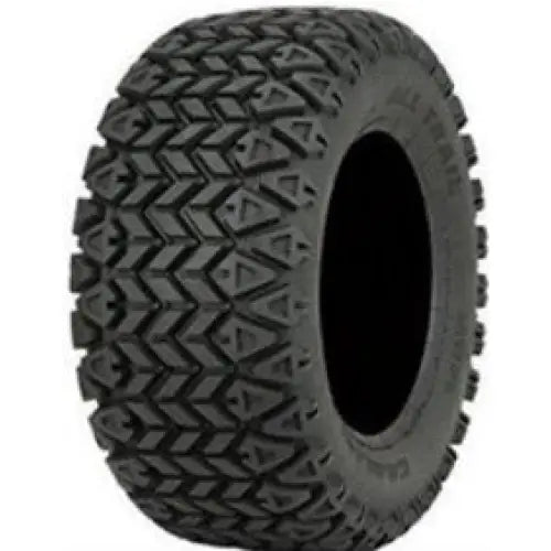 Atv Dekk 25x10.50 Carlisle All Trail, skrå vinkel som fremhever det grove terrengmønsteret og tydelig sideprofil.