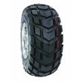 Atv Dekk 18x9.50 Duro HF247 med grove, dype mønsterspor og røde linjer, vist fra siden mot hvit bakgrunn.