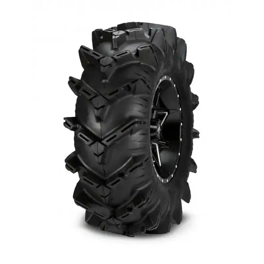 Atv Dekk 36x10-17 ITP Cryptid, skrå forfra med stjerneformet felg og markerte mønsterblokker for godt grep.