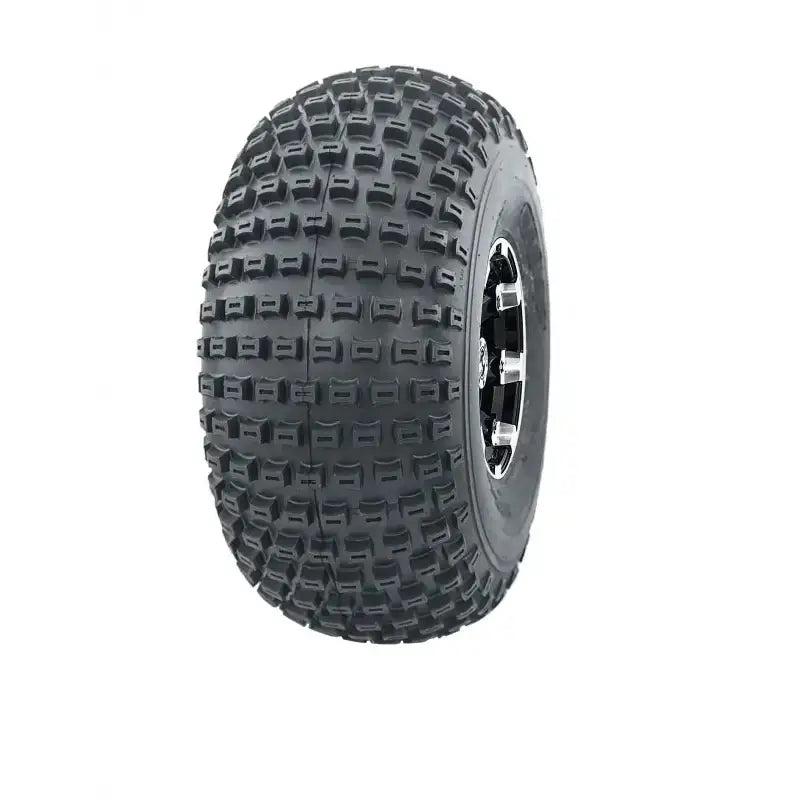 Atv Dekk 16x8-7 Journey P322, skråvisning som fremhever grove knotter og mønster for optimalt terrenggrep.