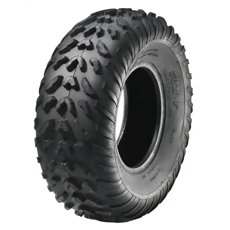Atv Dekk 23x7-10 Sunf A-007, skråvisning som fremhever grove knotter og mønster for optimalt terrenggrep.