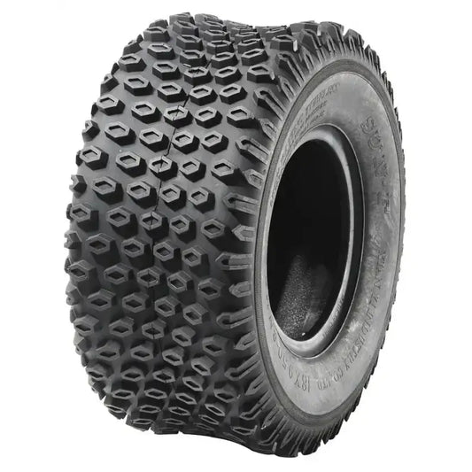 Atv Dekk 16x8-7 Sunf A-012, skråvisning som fremhever sekskantet mønster og detaljerte dekksider mot hvit bakgrunn.