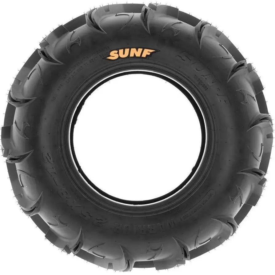Atv Dekk 26x11-12 Sunf A048, frontvisning som fremhever grov struktur, tykt mønster og oransje logo på siden.